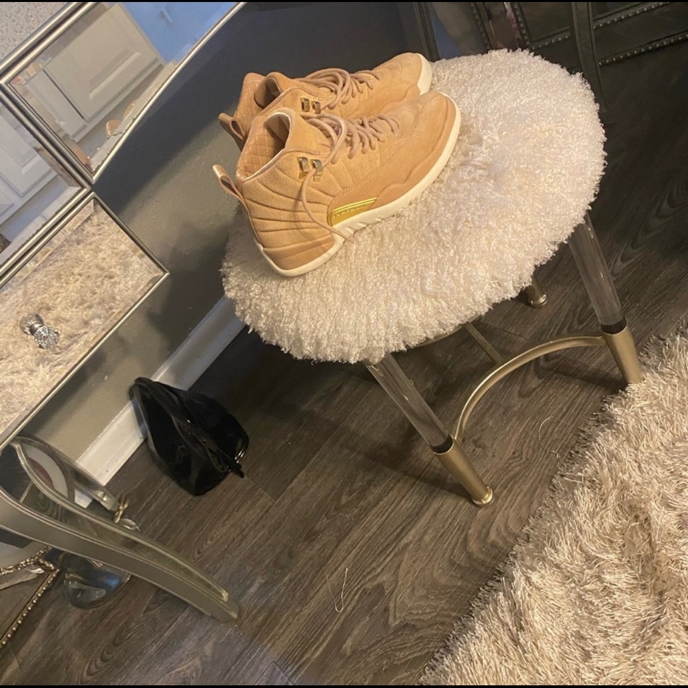 - Jordan 12 vandetta tan
